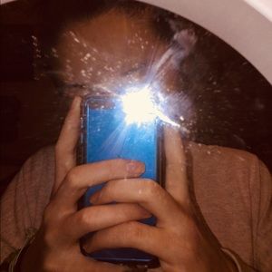 Meet your Posher, Kayla